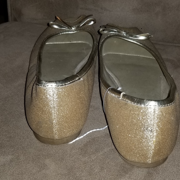 Shoes - Picture 3 of 3